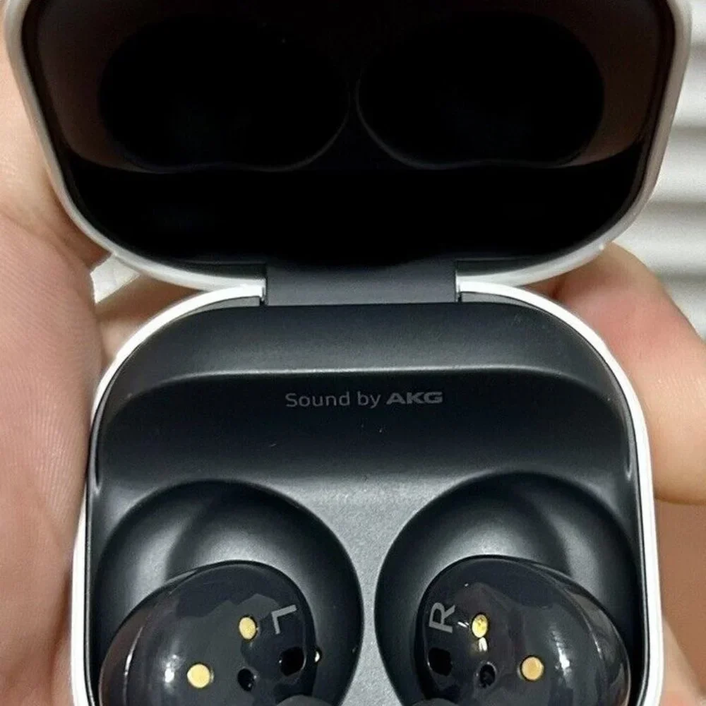 Samsung Galaxy Buds2 Great Condition